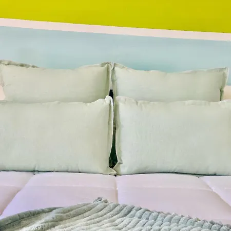 Canaryislandshost L Sea View Puerto del Carmen (Lanzarote)