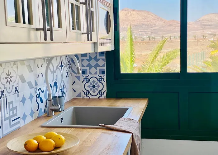 Canaryislandshost L Sea View Апартаменты *